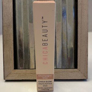 Chica Beauty Champagne Glow Highlighter Duo